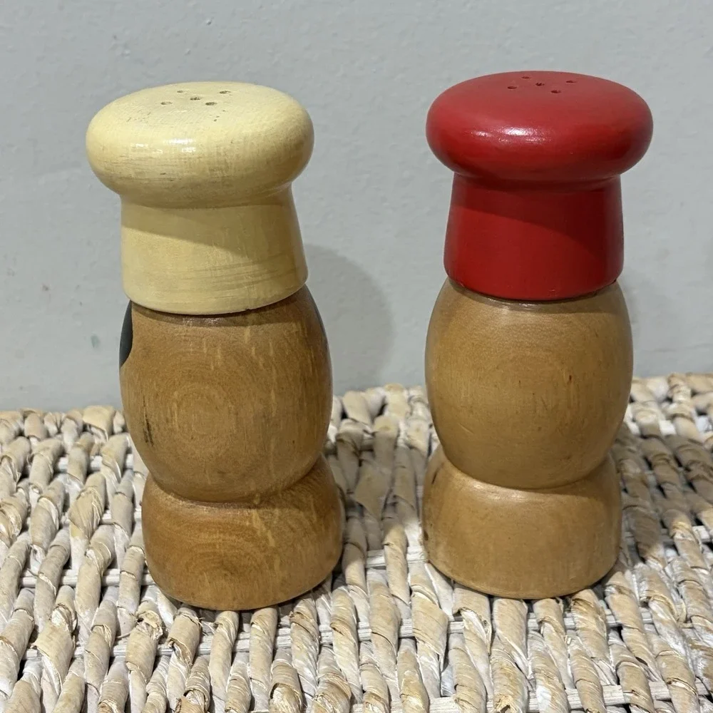 Vintage Wooden Salty & Peppy Salt & Pepper Shakers 5